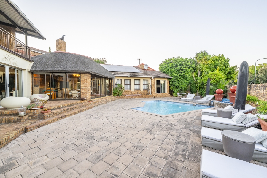 7 Bedroom Property for Sale in Eversdal Western Cape